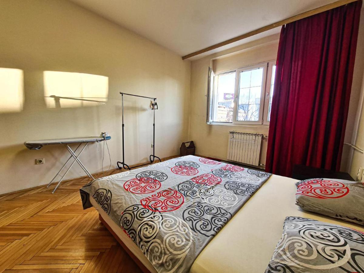 Fantazy Apartment Main Square Skopje Exterior photo